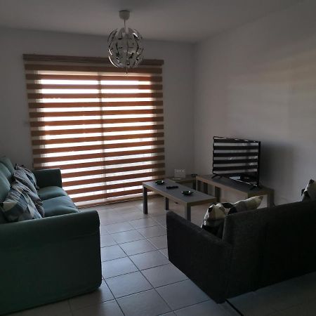 Iris Village, Near Kings Avenue Mall - By Imh Travel & Tours Paphos Eksteriør billede