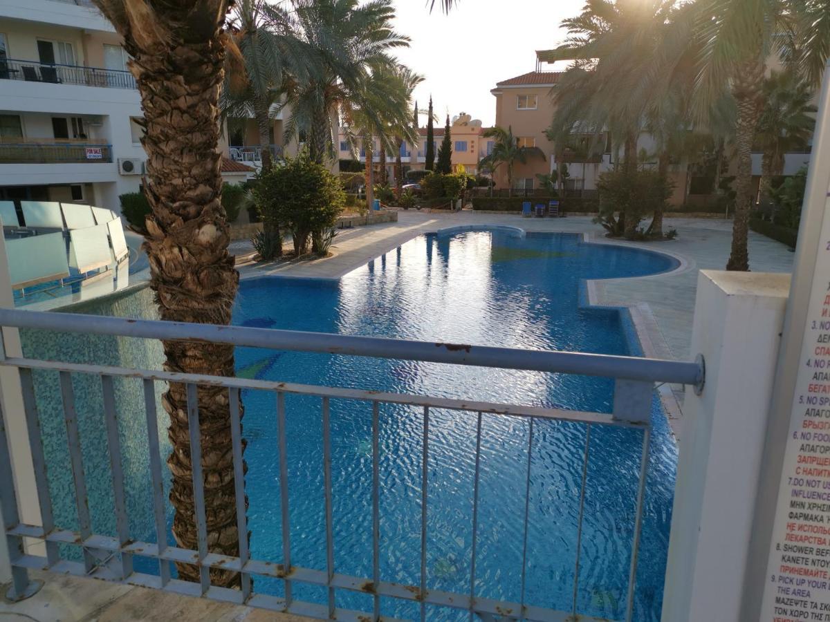 Iris Village, Near Kings Avenue Mall - By Imh Travel & Tours Paphos Eksteriør billede
