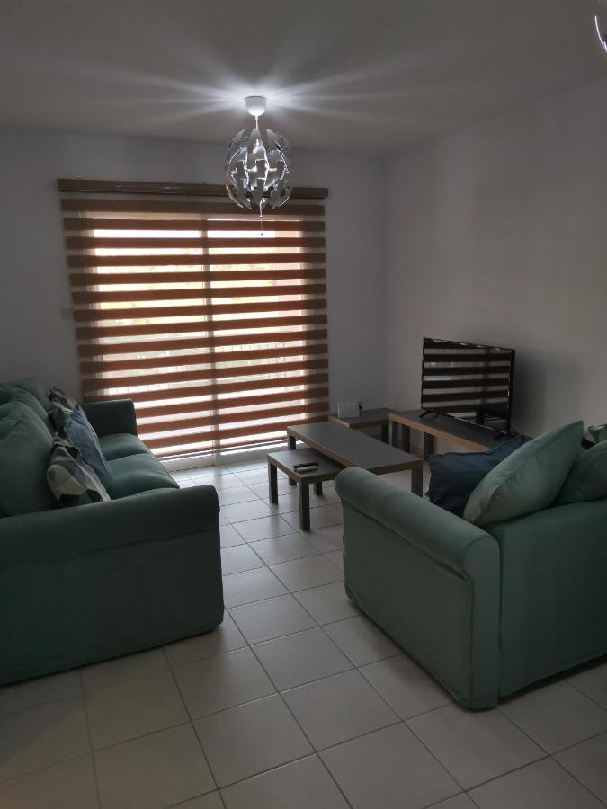 Iris Village, Near Kings Avenue Mall - By Imh Travel & Tours Paphos Eksteriør billede