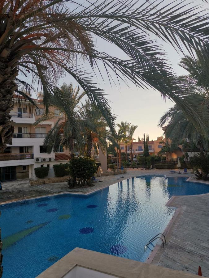 Iris Village, Near Kings Avenue Mall - By Imh Travel & Tours Paphos Eksteriør billede