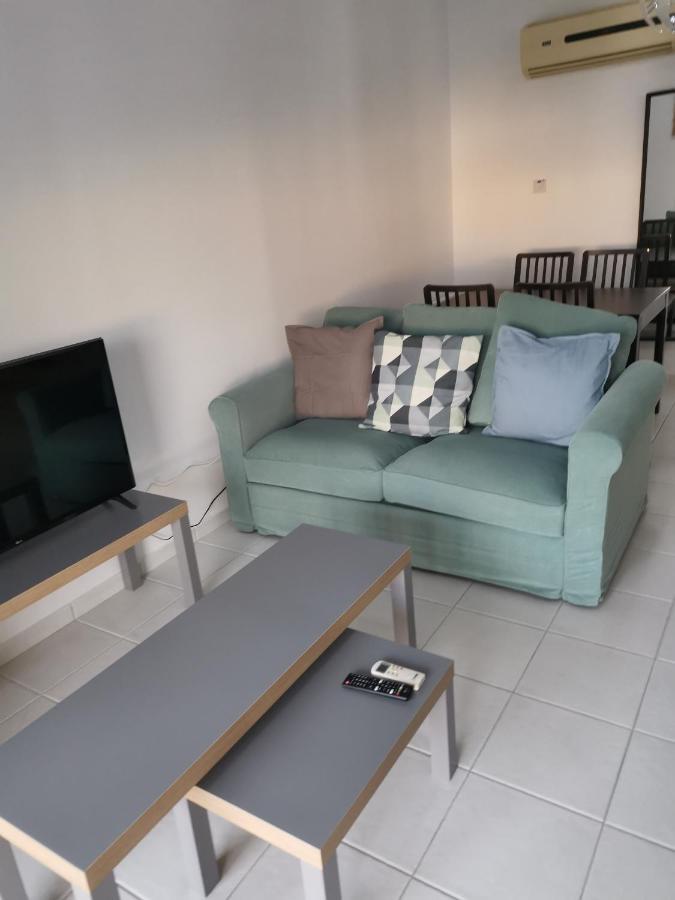 Iris Village, Near Kings Avenue Mall - By Imh Travel & Tours Paphos Eksteriør billede