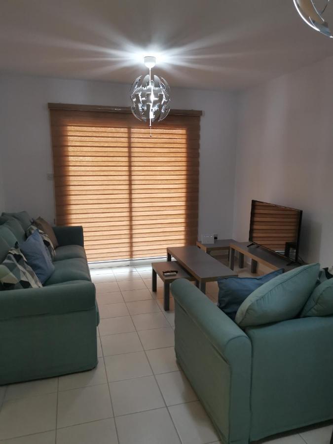 Iris Village, Near Kings Avenue Mall - By Imh Travel & Tours Paphos Eksteriør billede