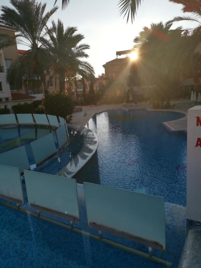 Iris Village, Near Kings Avenue Mall - By Imh Travel & Tours Paphos Eksteriør billede