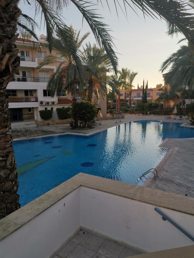 Iris Village, Near Kings Avenue Mall - By Imh Travel & Tours Paphos Eksteriør billede